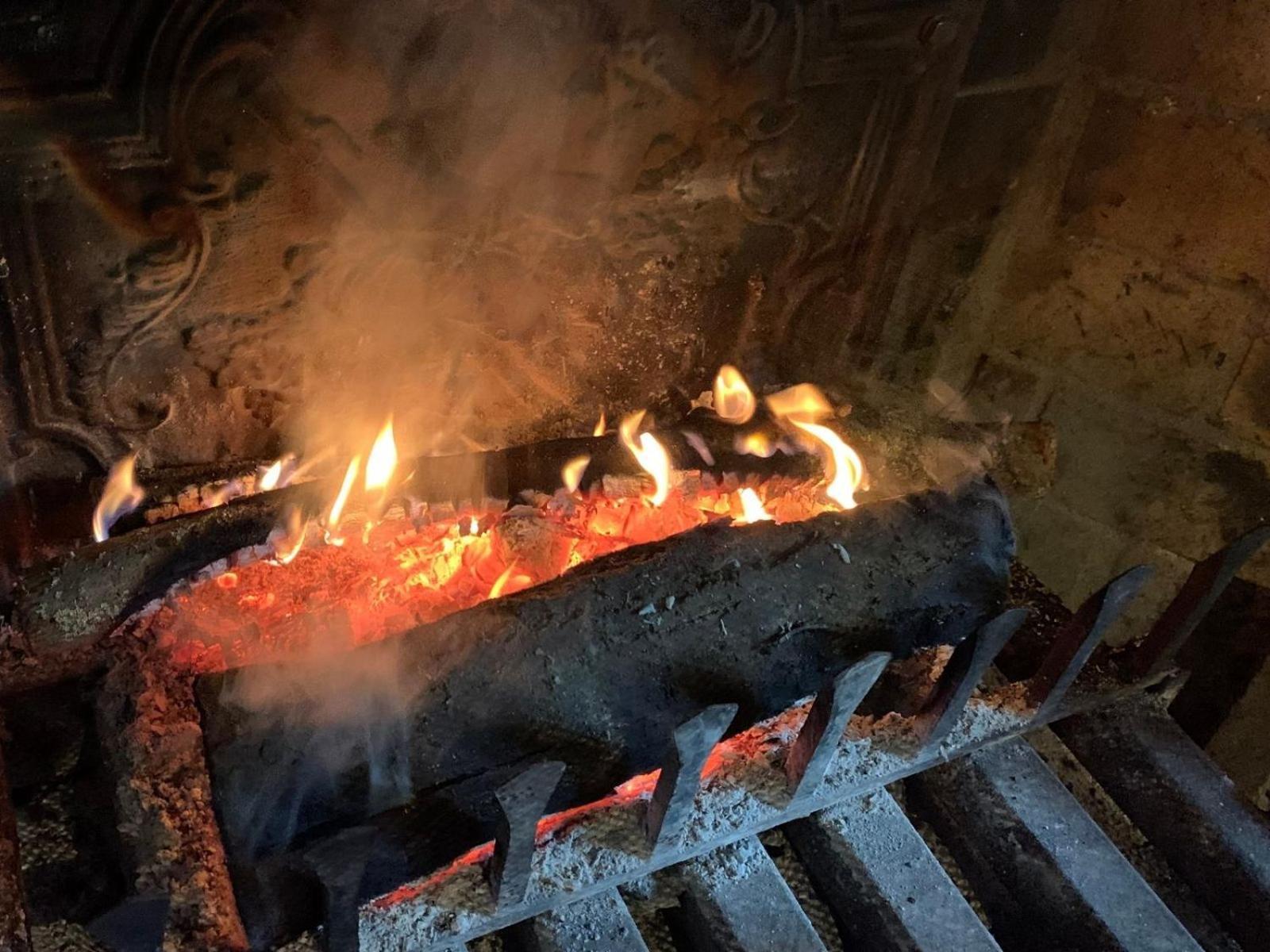 ארקוי La Ville Es Renais - Ferme Et Maison D'Hotes Insolite מראה חיצוני תמונה